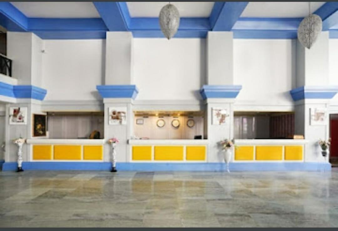Royal Palms Hotel Bombay Eksteriør billede